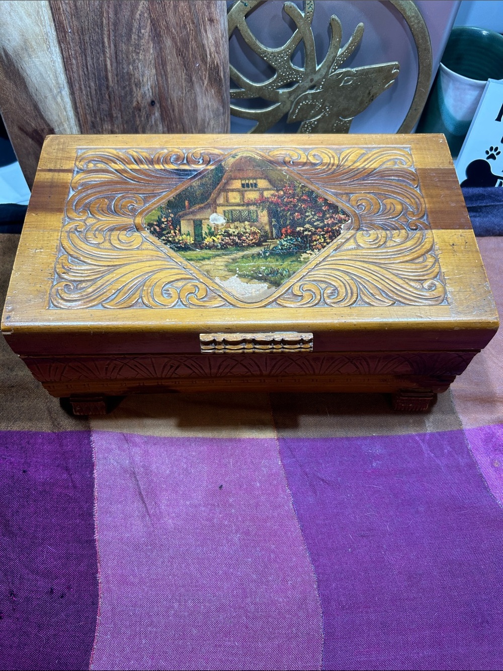 40's Vintage Wood Jewelry Trinket Box Litho Cottage Scene Carved Hinged Wooden - Picture 3 of 17